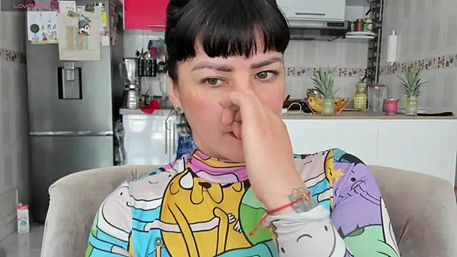 Snapshot of queen_fetish chatting on 02/28/25, 05:04 queen fetish online show from 02/28/25, 05:04