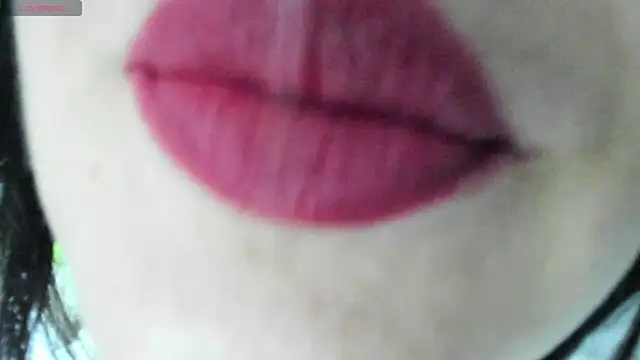 Snapshot of queen_fetish chatting on 03/17/25, 10:27 queen fetish online show from 03/17/25, 10:27