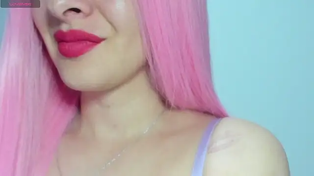 Snapshot of queen_fetish chatting on 02/05/26, 10:20 queen fetish online show from 02/05/26, 10:20