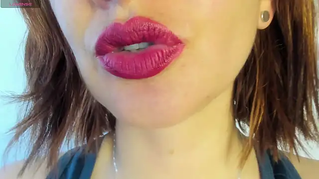 queen fetish online show from 04/16/26, 03:13