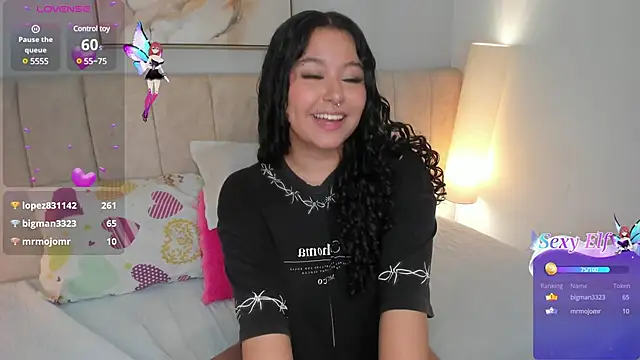 Snapshot of Atenea_cuteee chatting on 12/13/24, 05:05 Atenea cuteee online show from 12/13/24, 05:05