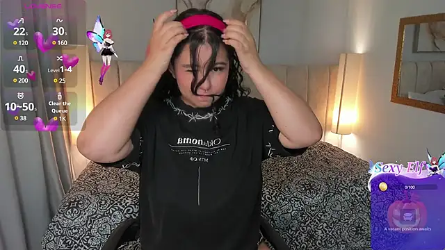 Snapshot of Atenea_cuteee chatting on 12/27/24, 02:14 Atenea cuteee online show from 12/27/24, 02:14