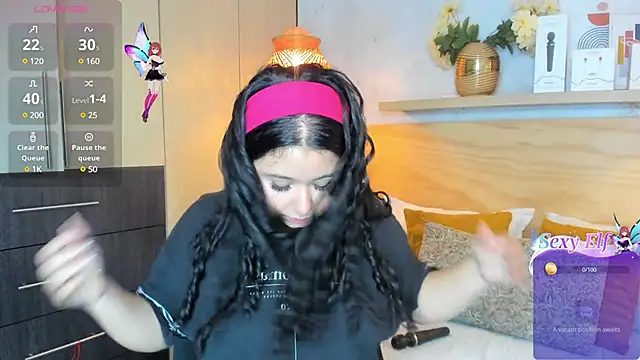 Snapshot of Atenea_cuteee chatting on 12/30/24, 07:21 Atenea cuteee online show from 12/30/24, 07:21