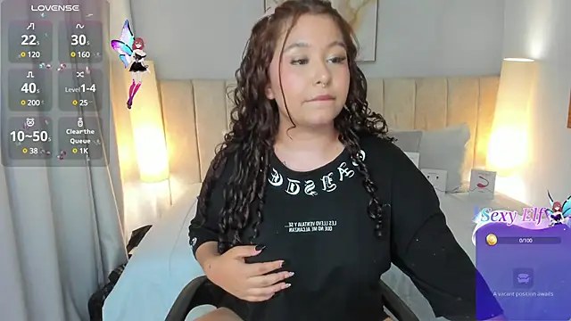 Snapshot of Atenea_cuteee chatting on 02/13/25, 02:12 Atenea cuteee online show from 02/13/25, 02:12