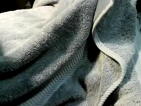 Snapshot of dedooelgrande chatting on 11/11/25, 06:13 dedooelgrande online show from 11/11/25, 06:13