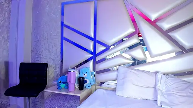 Miia002 online show from 10/29/25, 04:37