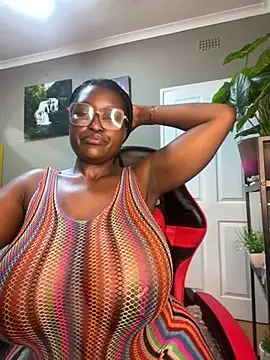 Bustygoddess32 online show from 01/19/25, 07:26