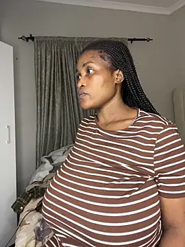 Bustygoddess32 online show from 03/17/26, 06:00