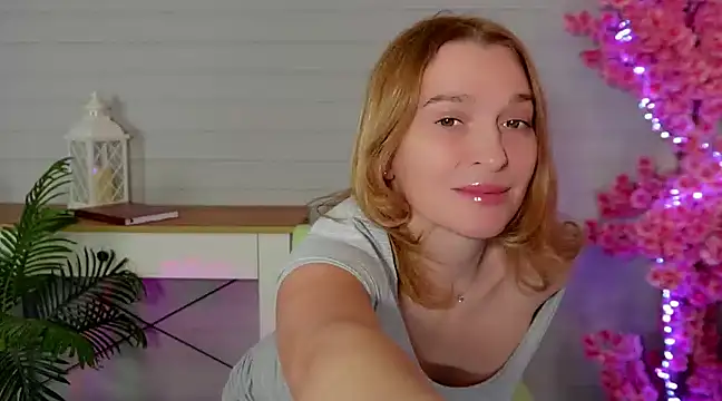 Snapshot of ms_natty chatting on 01/10/25, 06:49 ms natty online show from 01/10/25, 06:49