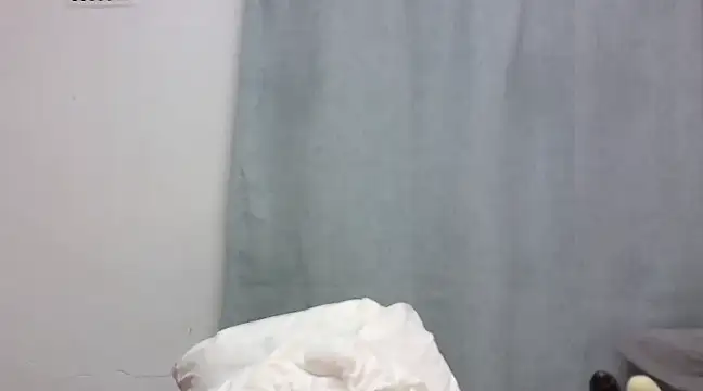 Sexxybella27 online show from 02/06/25, 08:02