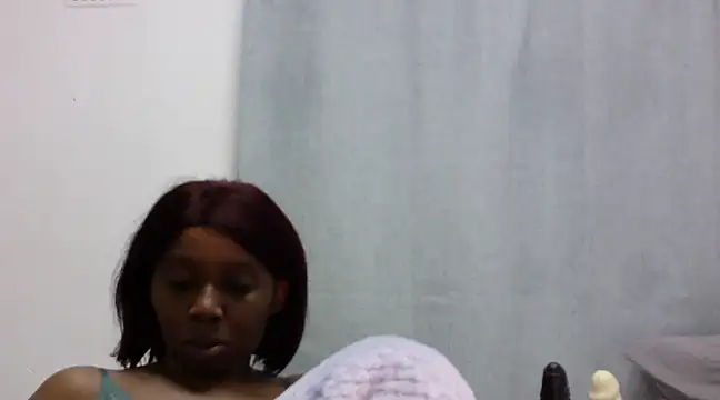 Sexxybella27 online show from 02/06/25, 11:04