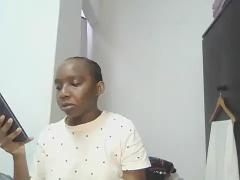 Sexxybella27 online show from 11/10/25, 05:56