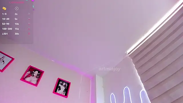 artmiaa online show from 03/22/26, 01:58