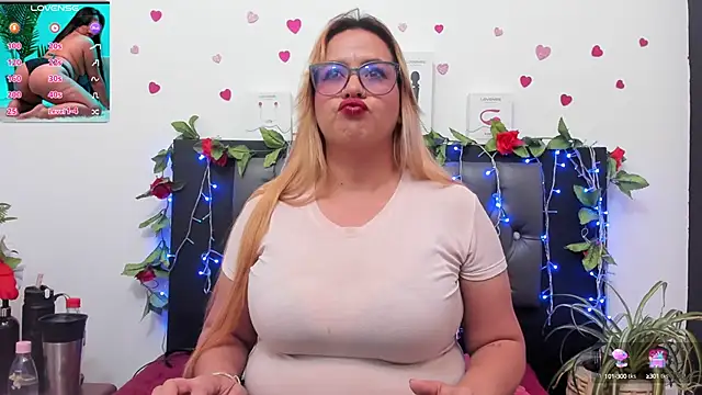 hazel 34 online show from 09/19/25, 07:03