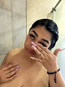 Charlotte cutee18 online show from 09/30/25, 06:13