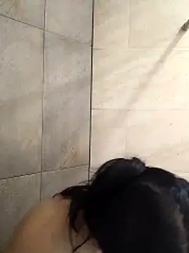 Charlotte cutee18 online show from 10/27/25, 05:06