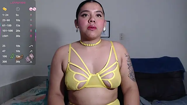 agata 22 online show from 10/14/25, 03:40