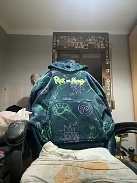 S921993 online show from 10/16/25, 08:43