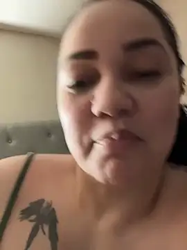 Snapshot of DestineeJayde chatting on 01/01/25, 05:11 DestineeJayde online show from 01/01/25, 05:11