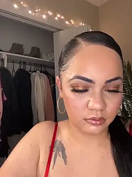 Snapshot of DestineeJayde chatting on 01/17/25, 06:36 DestineeJayde online show from 01/17/25, 06:36