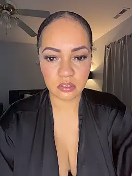 Snapshot of DestineeJayde chatting on 10/19/25, 05:52 DestineeJayde online show from 10/19/25, 05:52