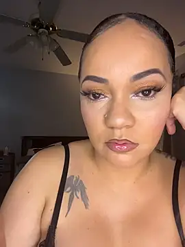 Snapshot of DestineeJayde chatting on 10/23/25, 04:34 DestineeJayde online show from 10/23/25, 04:34