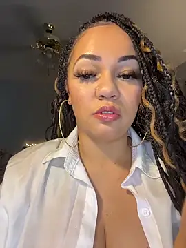 Snapshot of DestineeJayde chatting on 11/22/25, 06:01 DestineeJayde online show from 11/22/25, 06:01