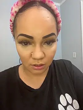 Snapshot of DestineeJayde chatting on 12/14/25, 04:18 DestineeJayde online show from 12/14/25, 04:18