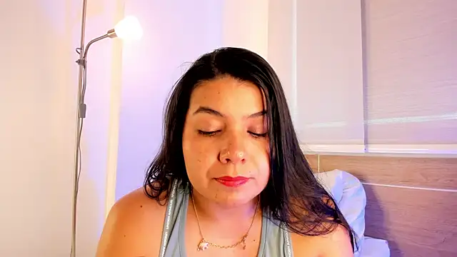 Snapshot of miaa_daniels chatting on 05/11/26, 04:15 miaa daniels online show from 05/11/26, 04:15
