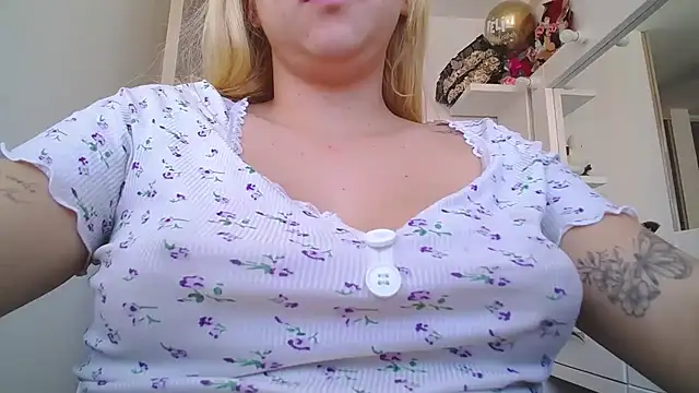 Barbie girl 69 online show from 02/27/26, 04:07