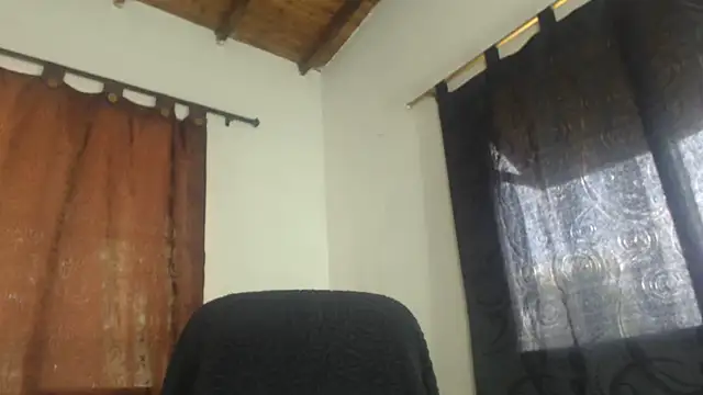 Snapshot of Alejagrantx chatting on 12/06/24, 05:00 Alejagrantx online show from 12/06/24, 05:00