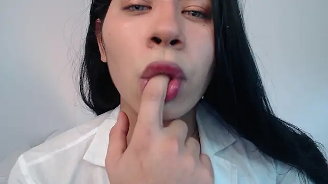 Snapshot of Moon_Foxxy chatting on 03/08/26, 09:40 Moon Foxxy online show from 03/08/26, 09:40