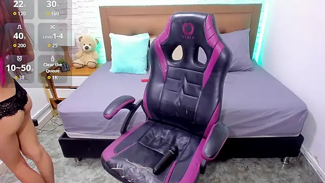 julieth love  online show from 10/03/25, 01:30