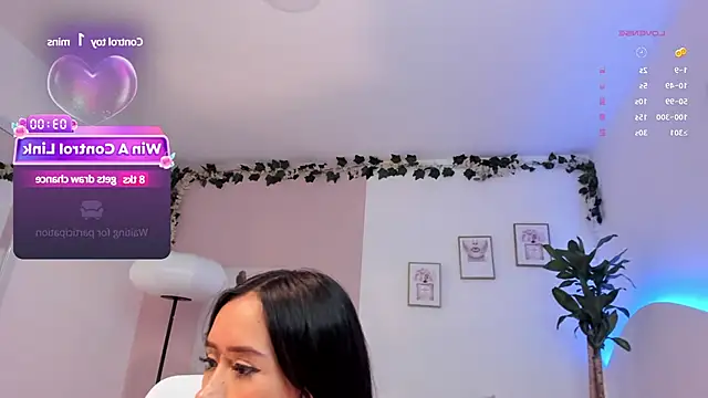 Snapshot of Kim_ev chatting on 12/15/24, 11:45 Kim ev online show from 12/15/24, 11:45