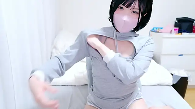 Snapshot of _HIKARU_ chatting on 03/17/25, 11:42 HIKARU online show from 03/17/25, 11:42