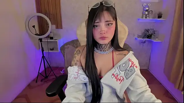 mia catt05 online show from 03/09/25, 09:24