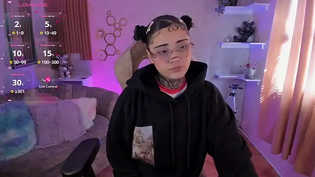 mia catt05 online show from 02/14/26, 07:10