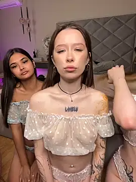 RollingGirls online show from 10/10/25, 01:10