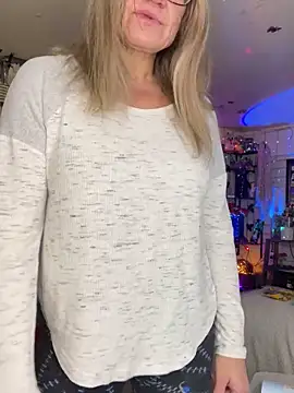 TrenaAnne online show from 02/18/25, 12:26