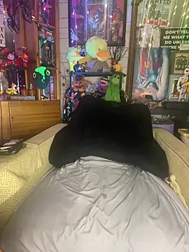 TrenaAnne online show from 10/09/25, 04:10