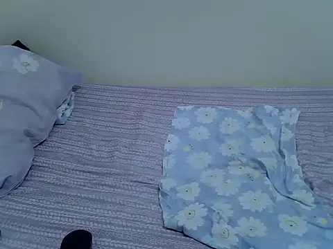 pretty leila2 online show from 12/02/25, 06:52