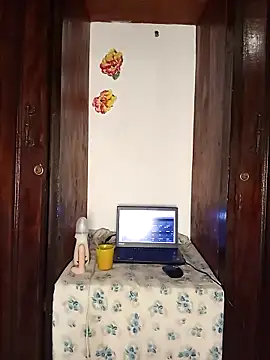 Snapshot of The-Peach-Flexer chatting on 11/15/25, 09:21 The-Peach-Flexer online show from 11/15/25, 09:21