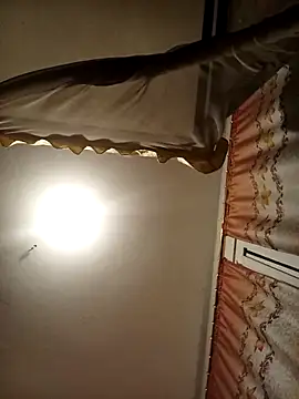 Snapshot of The-Peach-Flexer chatting on 11/27/25, 09:06 The-Peach-Flexer online show from 11/27/25, 09:06