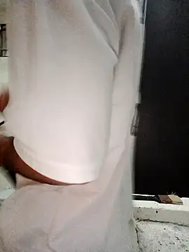 sebasxx97 online show from 11/16/25, 11:05