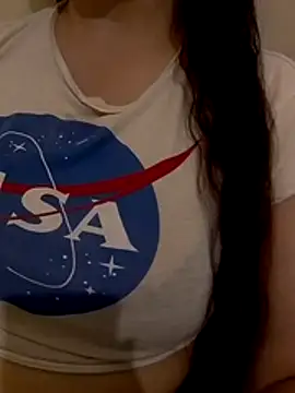 Snapshot of Zanoba-16 chatting on 11/13/25, 04:55 Zanoba-16 online show from 11/13/25, 04:55