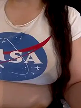 Snapshot of Zanoba-16 chatting on 11/14/25, 08:35 Zanoba-16 online show from 11/14/25, 08:35