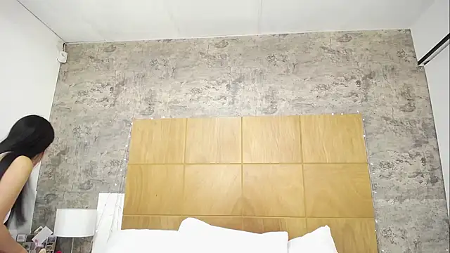 JainaRogers online show from 09/30/25, 05:18