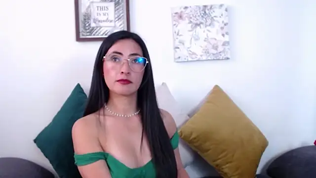 Snapshot of JainaRogers chatting on 07/15/26, 06:35 JainaRogers online show from 07/15/26, 06:35
