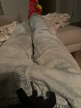 Snapshot of mightgogay chatting on 02/24/25, 02:51 mightgogay online show from 02/24/25, 02:51