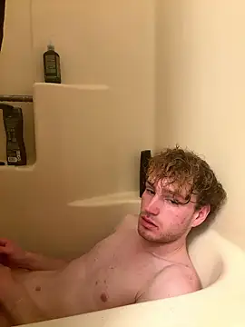 Snapshot of CreamyAustin chatting on 01/11/26, 09:20 CreamyAustin online show from 01/11/26, 09:20